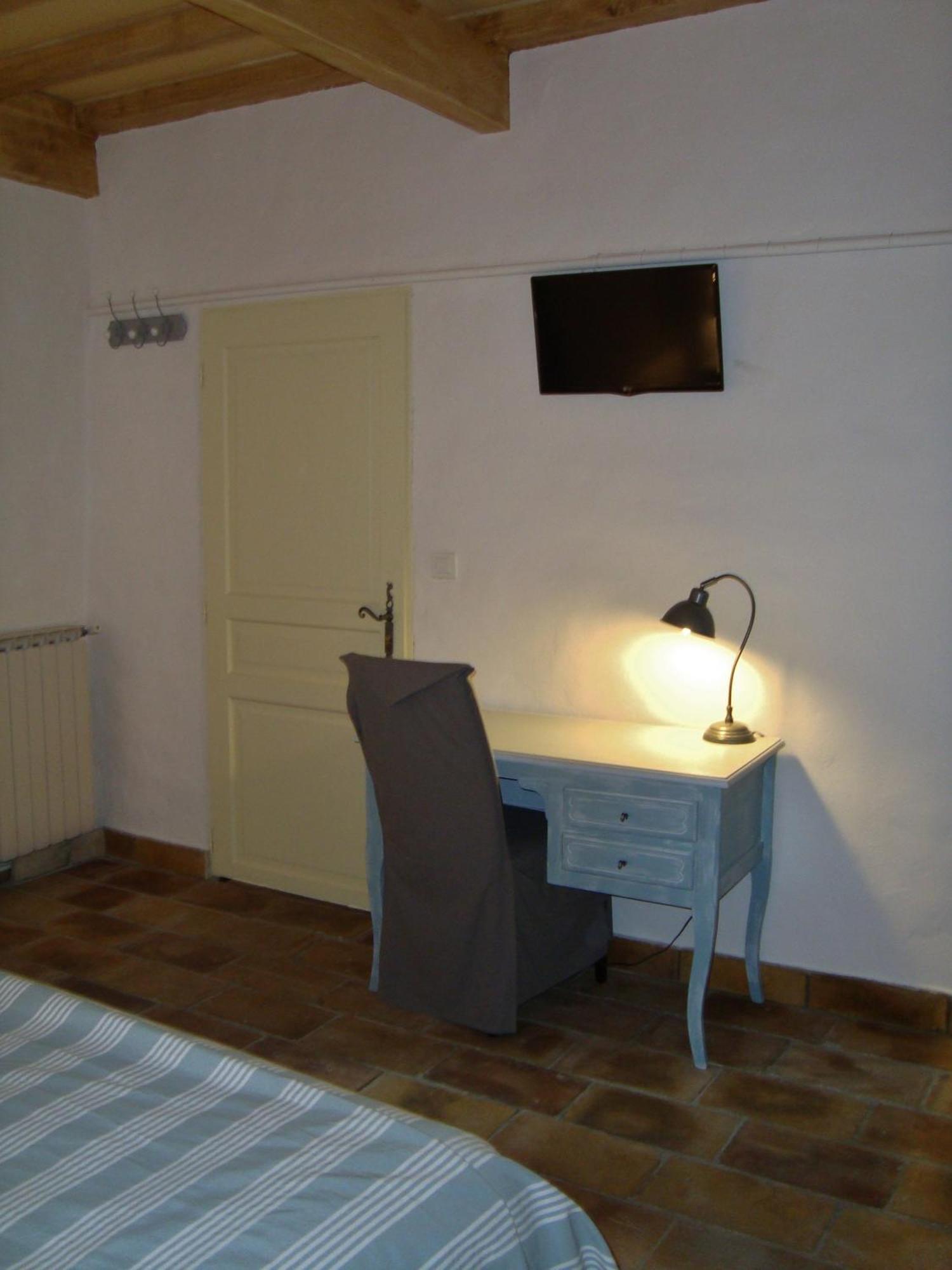 Bed and Breakfast L'Escampe Saturargues Номер фото